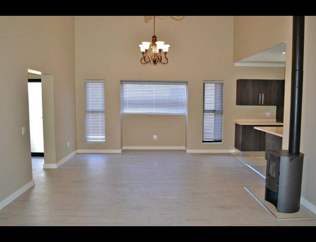 3 BEDROOM HOUSE FOR SALE IN COPPERLEAF ESTATE